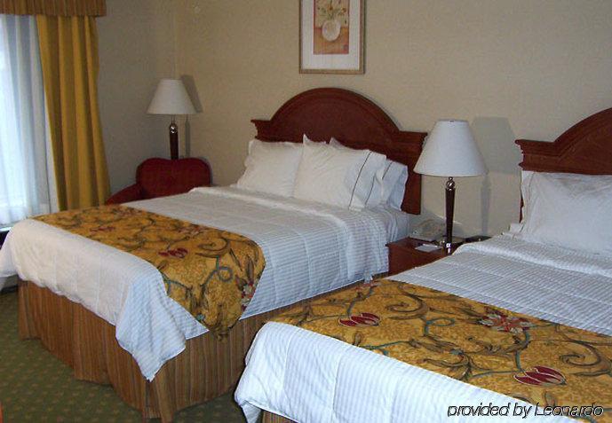 Fairfield Inn & Suites Detroit Farmington Hills Rom bilde